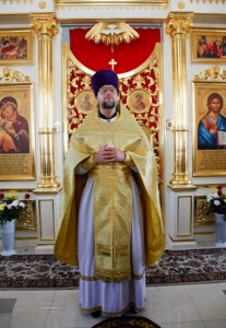 Божественная Литургия в храме во имя святой великомученицы Параскевы Пятницы села Малиновка Аркадакского района