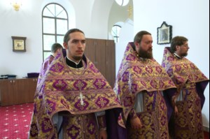 Божественная литургия в храме в честь Рождества Христова г.Саратова