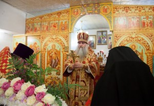 Божественная литургия в храме во имя святой блаженной Матроны Московской п.Красный Октябрь Саратовского района