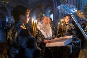 Пассия в Свято-Троицком кафедральном соборе г. Саратова
