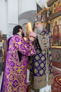 Литургия Преждеосвященных Даров в храме в честь иконы Божией Матери «Утоли моя печали» г. Саратова