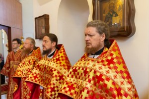 Божественная литургия в храме великомученика Георгия Победоносца г. Саратова