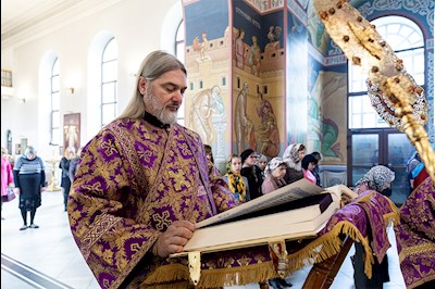 Божественная литургия в Свято-Никольском мужском монастыре г. Саратова