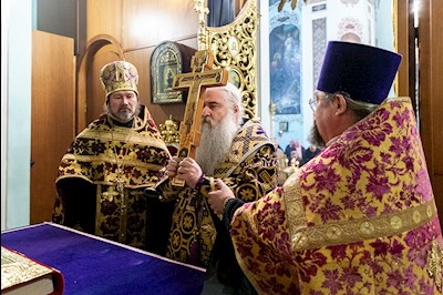 Всенощное бдение в храме в честь Сошествия Святого Духа г. Саратова