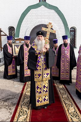 В Саратове и Покровске прошел автомобильный крестный ход со святынями Саратовской митрополии