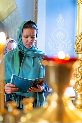 Утреня с чтением акафиста в Свято-Троицком кафедральном соборе г. Саратова