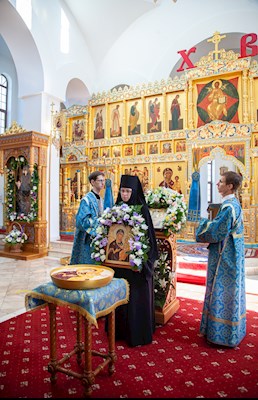 Божественная литургия в Свято-Алексиевском женском монастыре г. Саратова