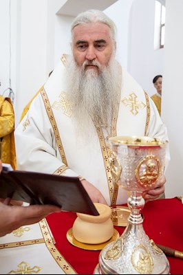 Божественная литургия в храме святителя Тихона, Епископа Воронежского, Задонского чудотворца г. Саратова