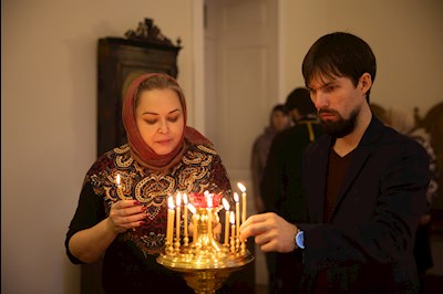 Совершена панихида по саратовским святителям