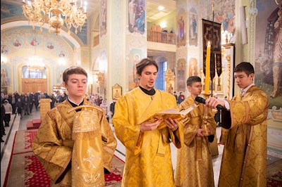 Митрополит Игнатий совершил Божественную литургию и молебен на новый год в Покровском соборе г. Саратова