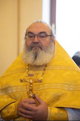 Митрополит Игнатий совершил Божественную литургию в Свято-Никольском храме с. Октябрьский Городок
