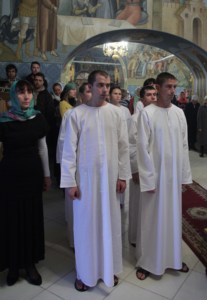 Крещальная литургия в Свято-Троицком соборе Саратова