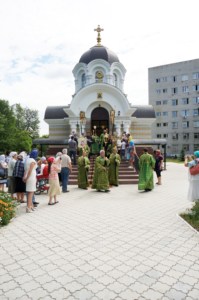 Божественная литургия в храме во имя святителя Луки (Войно-Ясенецкого) города Саратова