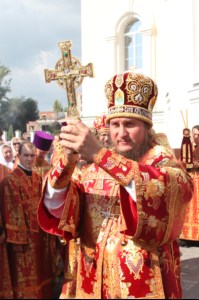 Божественная литургия в Свято-Троицком кафедральном соборе города Вольска