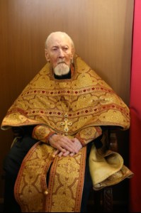 Божественная литургия на Архиерейском подворье — храме во имя преподобного Серафима Саровского г. Саратова
