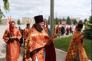 Божественная литургия в храме в честь Покрова Пресвятой Богородицы р.п. Новые Бурасы