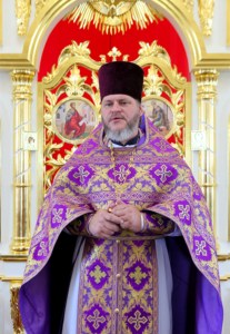Божественная литургия в храме во имя святителей Василия Великого, Григория Богослова, Иоанна Златоуста г. Саратова