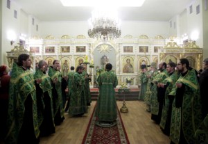 Всенощное бдение на Архиерейском подворье – храме во имя преподобного Серафима Саровского г.Саратова
