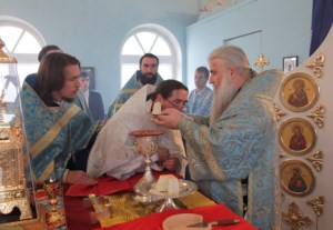 Божественная литургия в храме в честь Рождества Пресвятой Богородицы с. Ершовка (Муммовское) Аткарского района