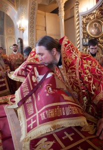 Божественная литургия в Свято-Троицком кафедральном соборе г. Покровска