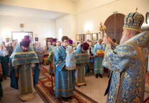 Божественная литургия в храме в честь Владимирской иконы Божией Матери с. Багаевка Саратовского района