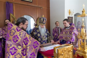 Литургия Преждеосвященных Даров в храме в честь иконы Божией Матери «Утоли моя печали» г. Саратова