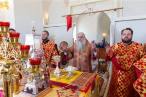 Божественная литургия в храме в честь Воскресения Христова с. Ивано-Языковка Аткарского района