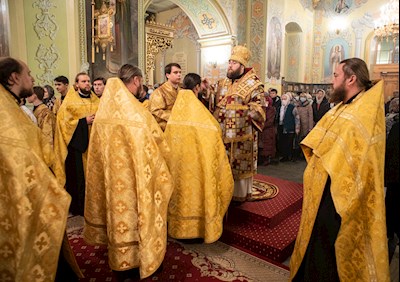 Митрополит Игнатий совершил всенощное бдение в храме Покрова Пресвятой Богородицы г. Саратова