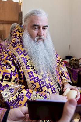 Божественная литургия в храме в честь святого равноапостольного великого князя Владимира г. Саратова