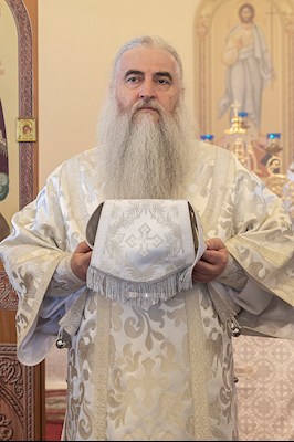 Божественная литургия в храме во имя святого праведного Лазаря Четверодневного на Новоелшанском кладбище г. Саратова