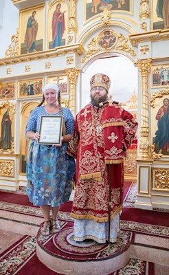 Митрополит Игнатий совершил Божественную литургию в храме Святых Царственных страстотерпцев поселка Дубки
