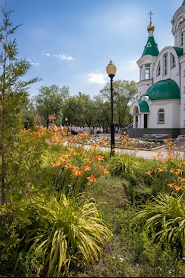 Митрополит Игнатий совершил Божественную литургию в храме Всех святых, в земле Русской просиявших, г. Саратова