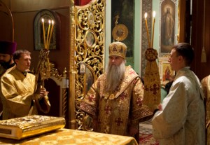Всенощное бдение в храме в честь Сошествия Святого Духа города Саратова