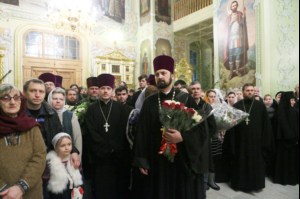 Митрополит Лонгин совершил Великую Рождественскую вечерню в Покровском храме Саратова