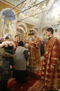 Всенощное бдение в Свято-Троицком кафедральном соборе Саратова