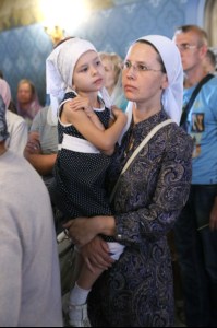 Епископ Пахомий совершил Божественную литургию в Свято-Троицком кафедральном соборе Саратова