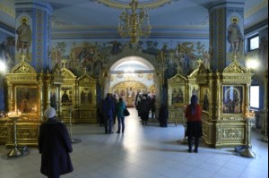Крещальная литургия в Свято-Троицком кафедральном соборе г. Саратова