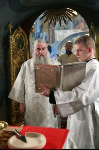 Крещальная литургия в Свято-Троицком кафедральном соборе г.Саратова