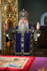 Божественная литургия в храме в честь Покрова Пресвятой Богородицы г.Петровска
