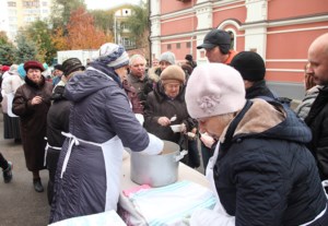 В Саратове состоялся крестный ход с Казанской иконой Божией Матери