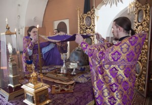 Божественная литургия в храме во имя святого благоверного князя Александра Невского города Ртищева Балашовской епархии
