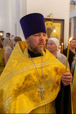 Всенощное бдение в храме во имя святых первоверховных апостолов Петра и Павла г. Саратова