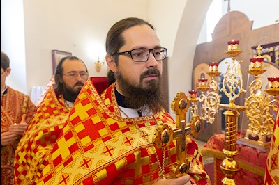 Божественная литургия в храме Воскресения Христова г. Саратова