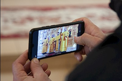 Митрополит Игнатий совершил Божественную литургию в храме Казанской иконы Божией Матери г. Саратова