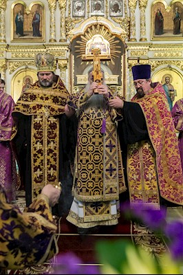Всенощное бдение в храме в честь Сошествия Святого Духа г. Саратова