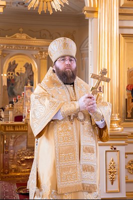 Митрополит Игнатий совершил Божественную литургию в храме во имя святого апостола и евангелиста Иоанна Богослова при СПДС