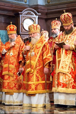 Митрополит Игнатий принял участие в Божественной литургии в Храме Христа Спасителя