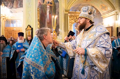 Митрополит Игнатий совершил всенощное бдение в Покровском соборе г. Саратова