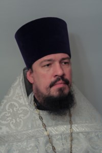 Митрополит Лонгин совершил панихиду по Архиепископу Александру (Тимофееву)