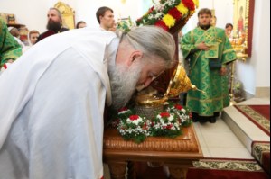 Божественная литургия в храме во имя святителя Луки (Войно-Ясенецкого) города Саратова